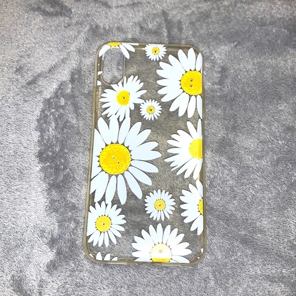 iPhone XR flower case - Picture 1 of 1